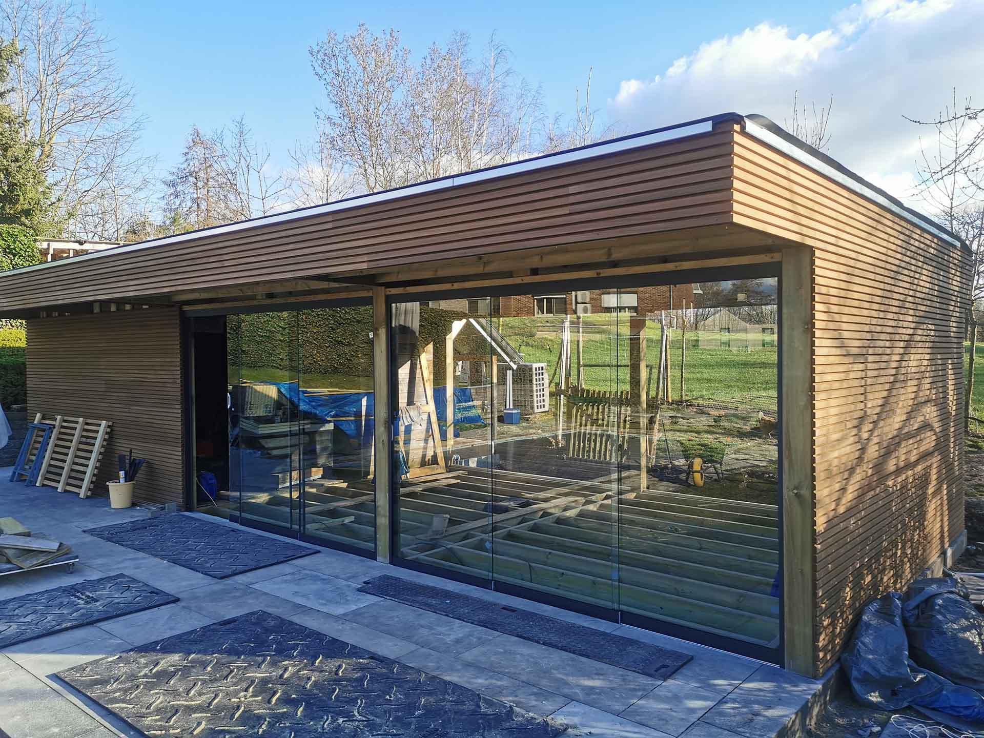 poolhouse