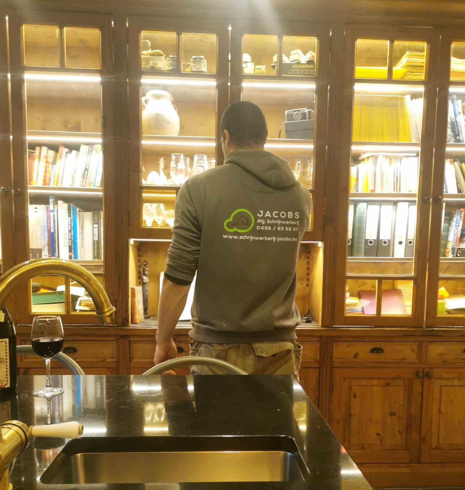 authentiek hout boekenkast